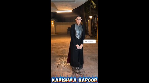 Karishma Kapoor Last Night Seen at Bandra Mumbai 🥰