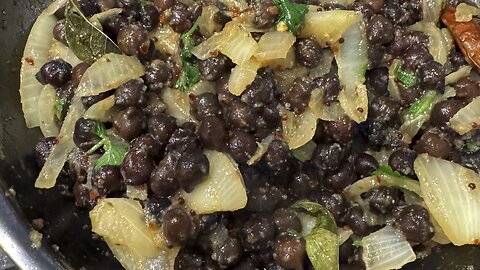 Kadala (Black Chickpeas)