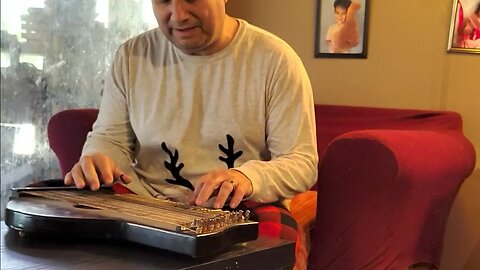 Auld Lang Syne on an Antique Schwarzer Zither