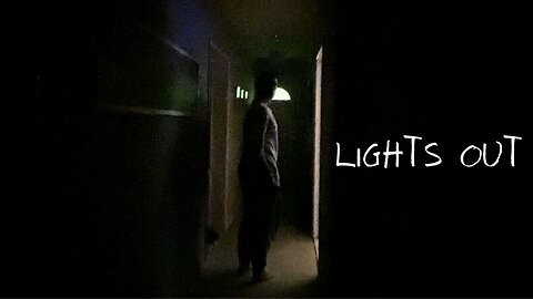 I Shouldn’t Have Turned Off the Lights... | Short Horror Film