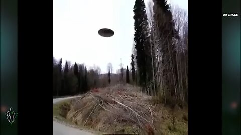 Slow-moving UFO over Russia