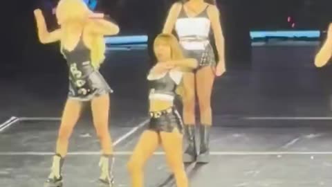 Blackpink jennie kpop 2025