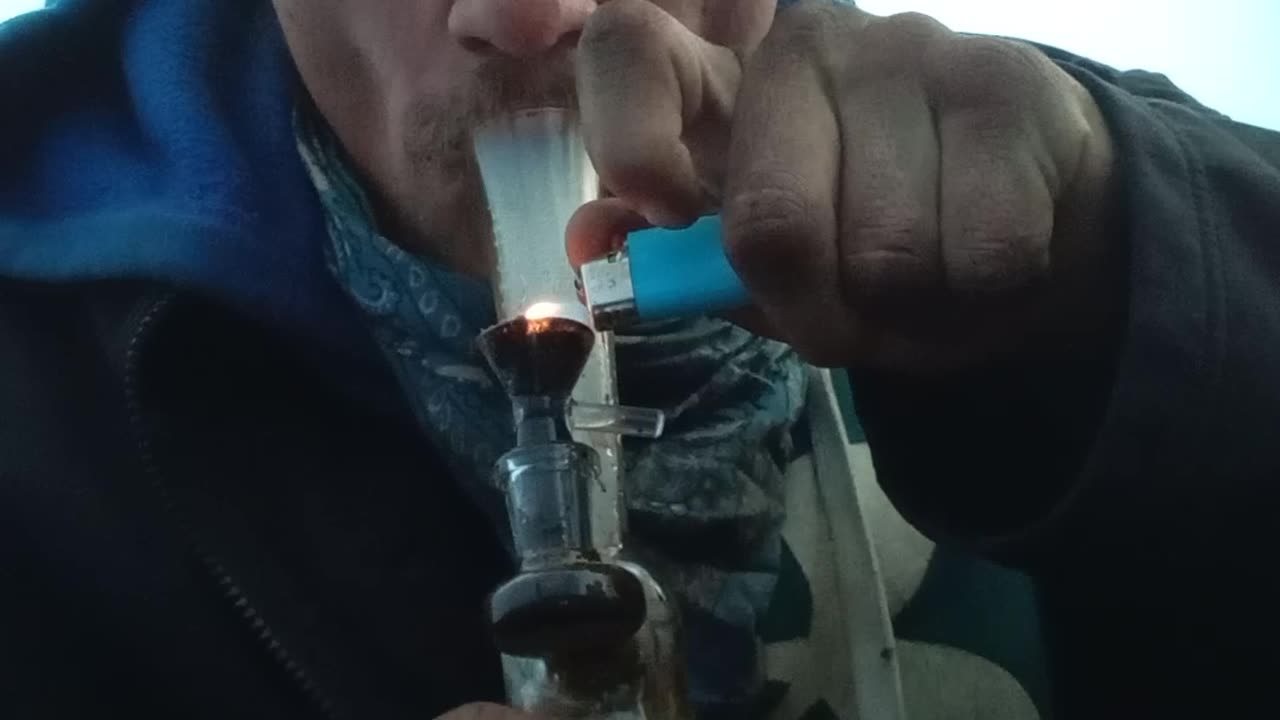 KANNIBAL KANNABIS bong rip