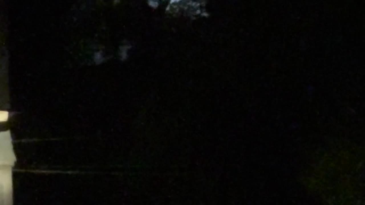🛸🔍 Silent Diamond-like Object with Multiple Moving Lights | TheTruthAbove
