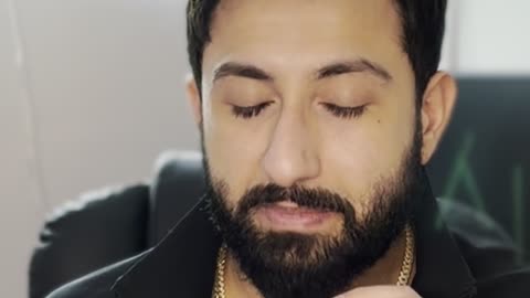 This Is Why Generous People Get Rich