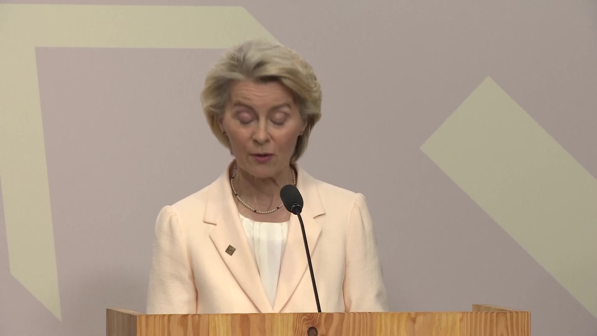 EU Leaders in Copenhagen: Ursula vonder Leyen on Defense & Ukraine| Europe Politics| Amaravati Today