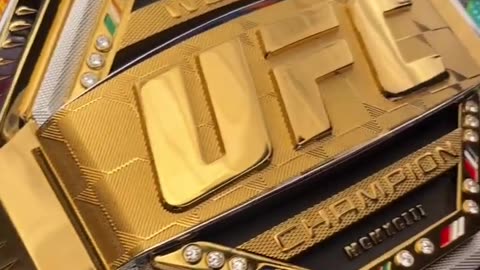 The custom belt for #NocheUFC 🏆