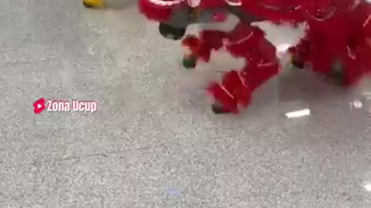 Traditional vs Futuristic: The Battle of the Lion Dance at Chinese New Year!