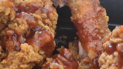 Kentucky Fried KFC Korean Honey BBQ Chicken Wing Taste Test Fast-Food Restaurant Dessert Review Guys