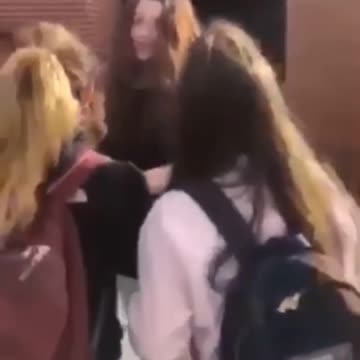 Girl School Fight Over Screenshotting Social Media Stories