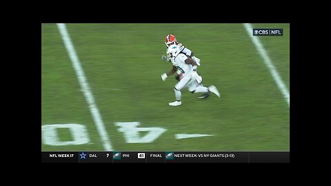 Tyler Huntley pinpoints Tyreek Hill for 25-yard pickup into Browns territory