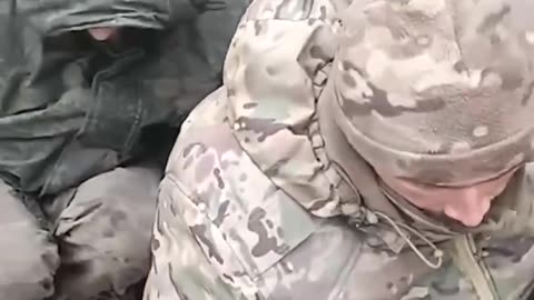 Russian Soldiers Surrender to Ukrainian Paratroopers