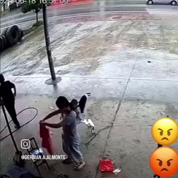 MOM OF THE BABY BUSY LOOKING AT THE CLOTHES THEN THIS WHAT HAPPENED