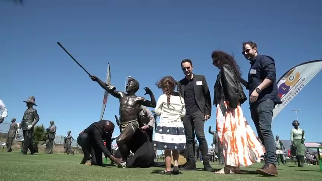 Emotional unveiling of Johnny Clegg statue at Long March to Freedom exhibition