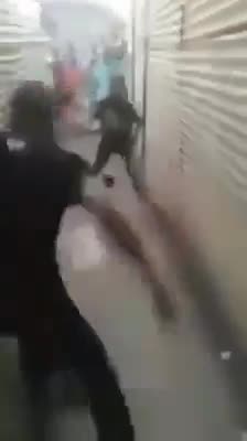 2 skinny guys fighting