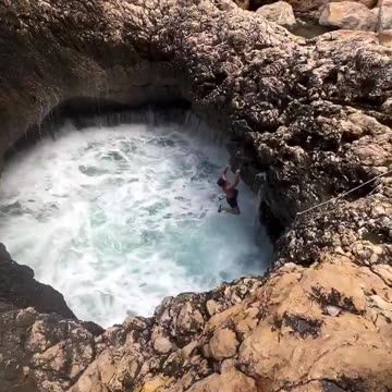 Bro is so lucky...🤯