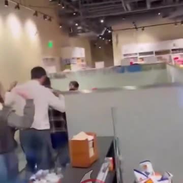 ‼️BREAKING: Mass shooting inside r in San Jose… Black Friday