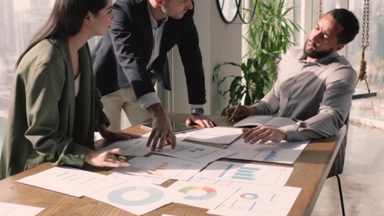 Stop Guessing What to Write About: Surfer's Topical Map Review