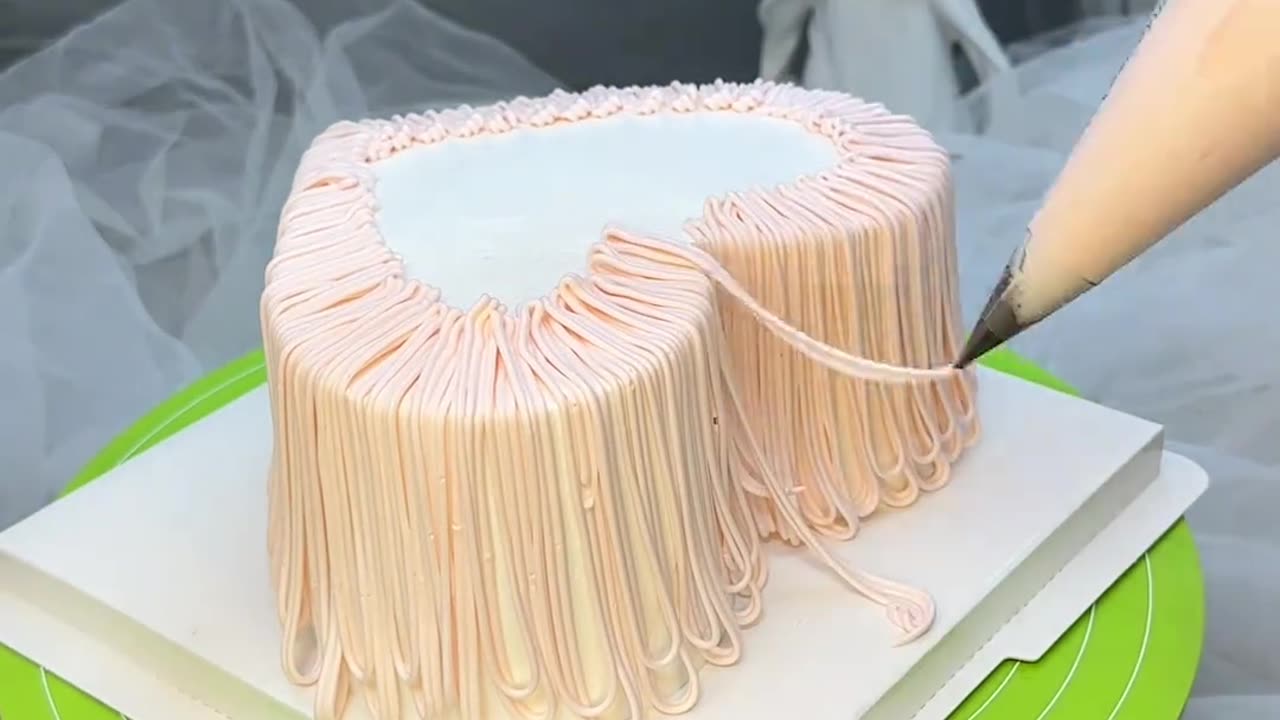 Most Satisfying Cake Decoration You Will See Today