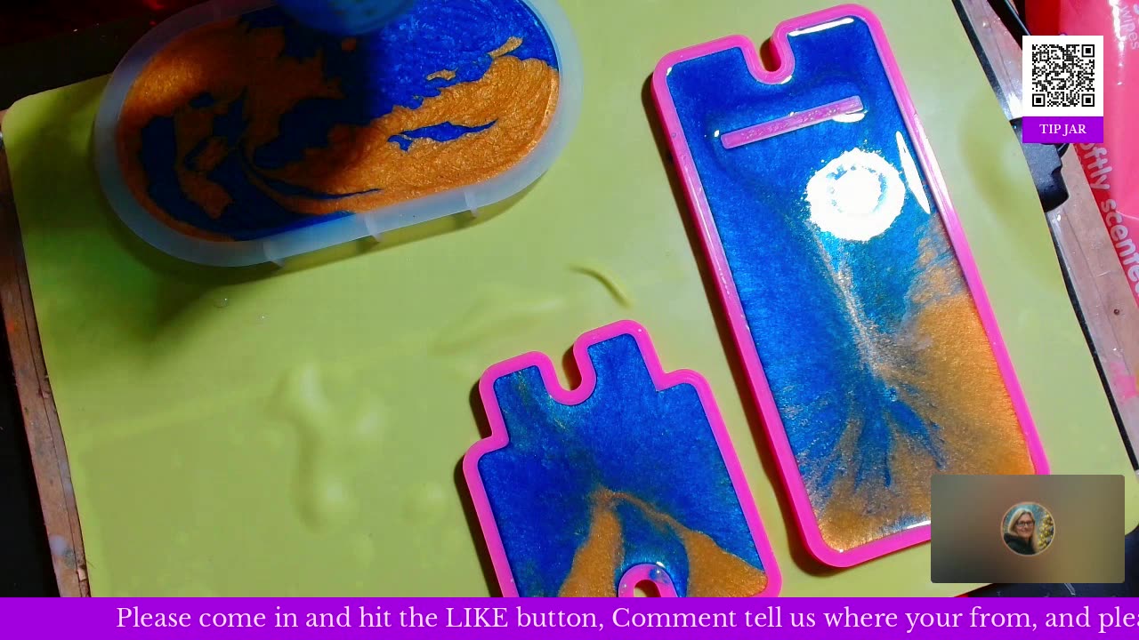 Momma Coop's Got The Pour