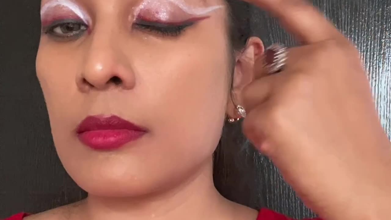 Elf on the Shelf makeup tutorial - Elf makeup