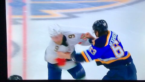 Blues #63 J. Neighbors vs. Panthers #9 Sam Bennett 🤜🏻🤛🏻👊🏻