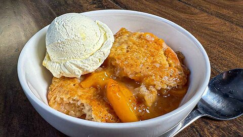 How to Make Peach Cobbler Like Grandma Used To (But Easier)