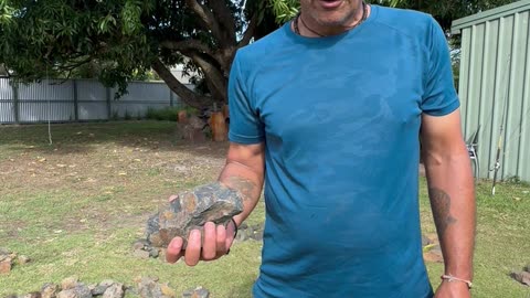 The stones do the talking. There is no doubt. 1 of 2.