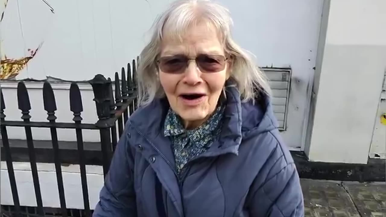 Awwww... So wholesome . .