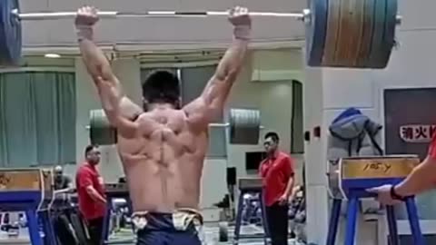 Lu Xiaojun Overhead Squats 210kg Like It’s Nothing 😱🔥