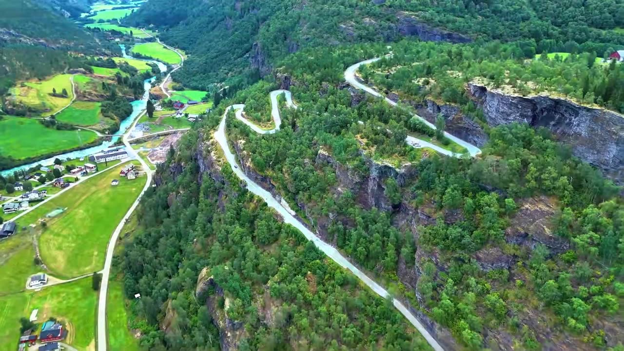 Aurora House Glow – Nordic Chill Mix