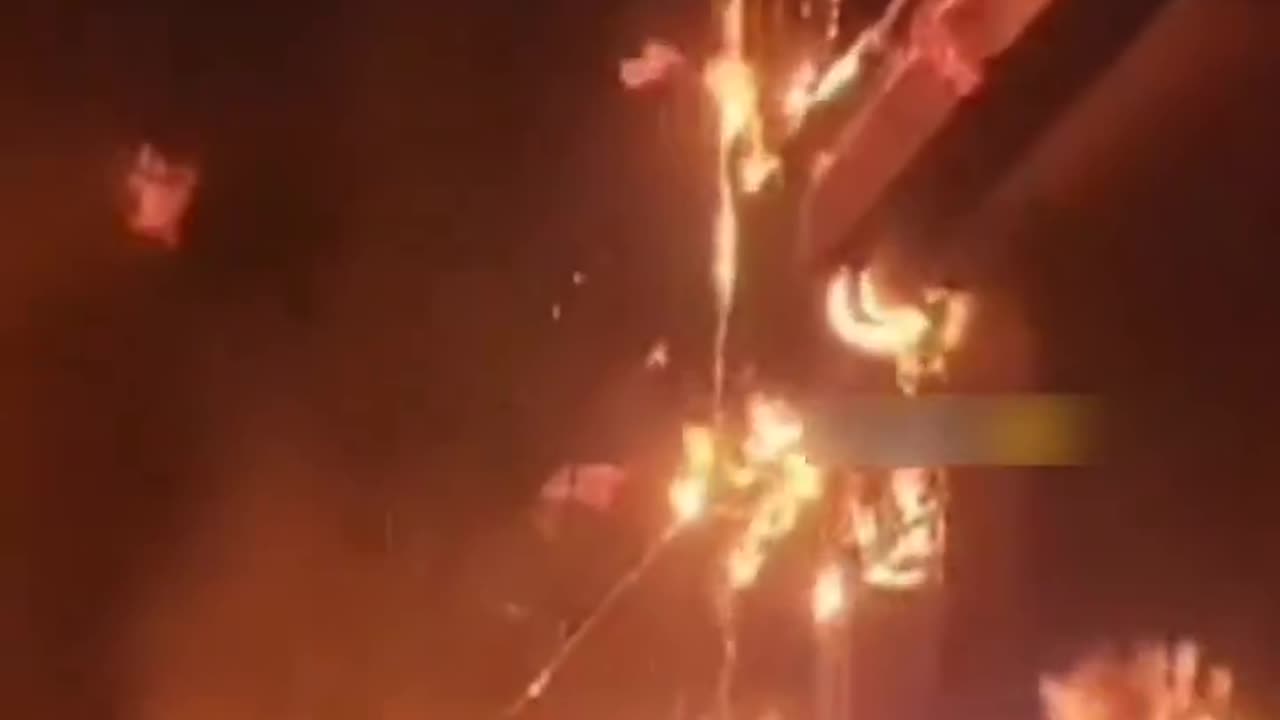 Blazing Inferno Engulfs Iconic Grand Kartal Hotel in Turkey’s Kartalkaya