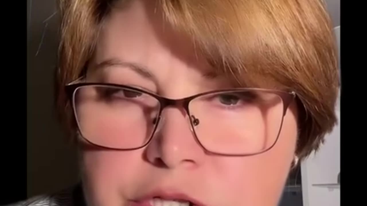 Deckt der Minister einen Pädophilen oder wurde er disinforniert?