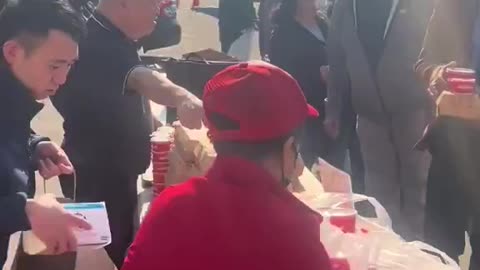 Filipino fast food restaurant Jollibee serves free meals to victims and evacuees