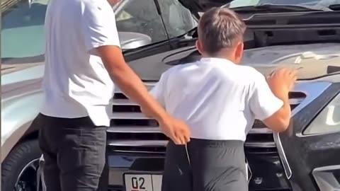 Checking the car oil