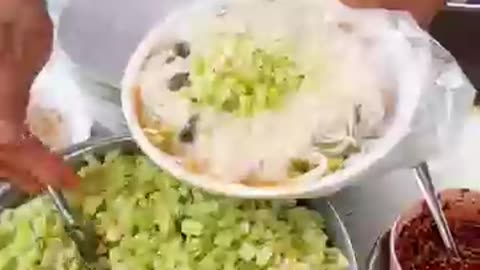Have You Tried Henan’s Famous Mixed Noodles? Traditional Folk Food That Surprises Everyone!