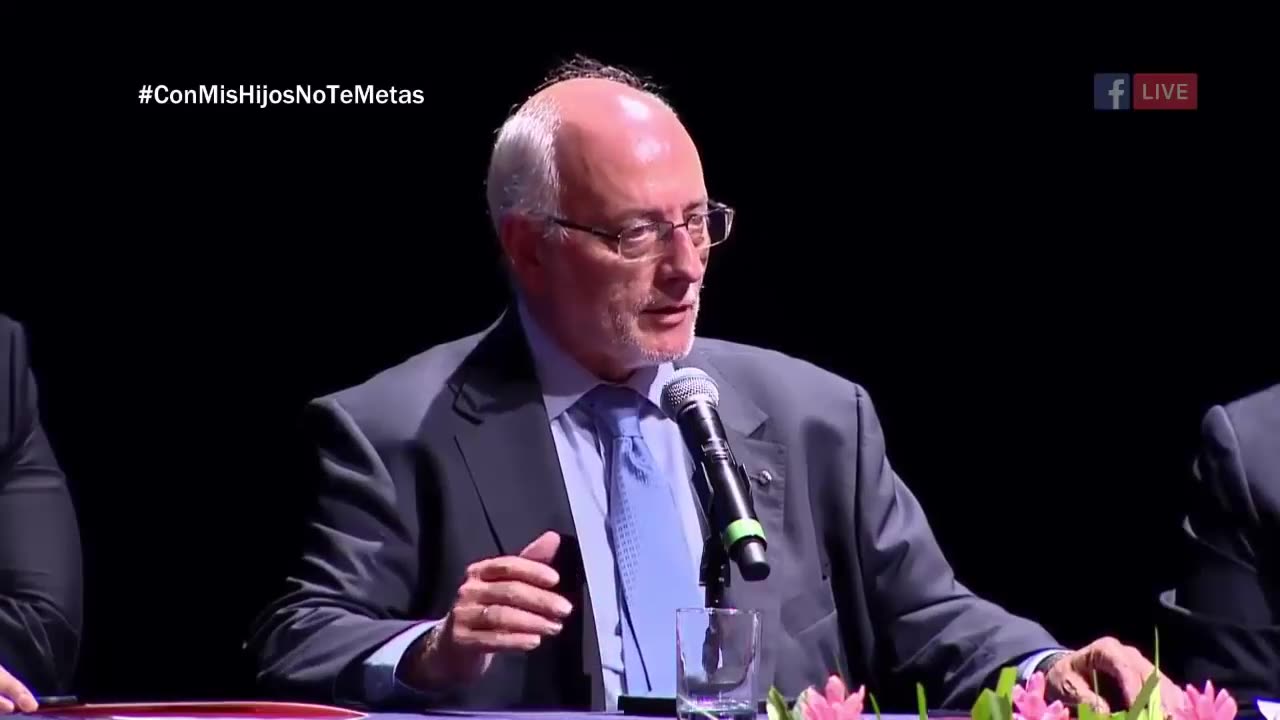 2017: PERU: DR BENIGNO BLANCO (ABOGADO): IDEOLOGIA DE GENERO: CONFERENCIA