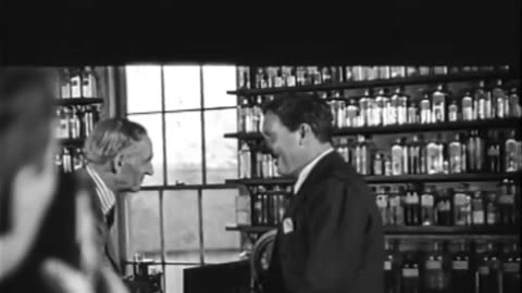 [SPENCER TRACY IN EDISON'S LABORATORY] - [SPENCER TRACY IN EDISON'S LABORATORY] - fc-fc-3141