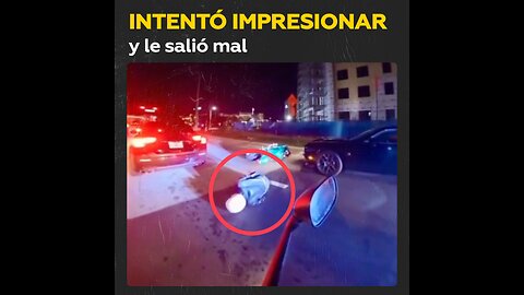 Motociclista pierde el control y se golpea