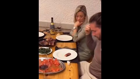 He feels like playing😂