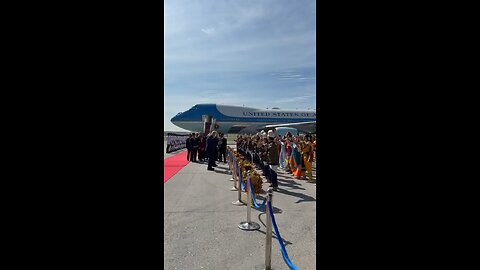 Trump arrives in Malaysia