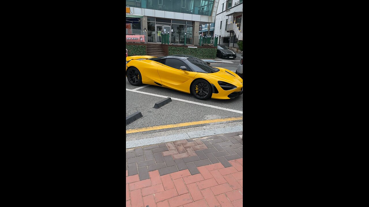 McLaren spotted in Busan