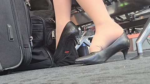 Operation Airhose-Delta cross ankle shoeplay
