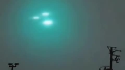 👽🛫️ UFO/Drone Sighting Over Montréal-Pierre Elliott Trudeau International Airport! | TheTruthAbove