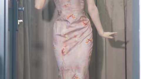 Flirty Ivory Dress Teasing Shake Dance | Daily Beauty EP 774