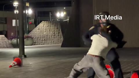 🇺🇸 Protesters at the Santa Ana, California got in some altercation with the police.