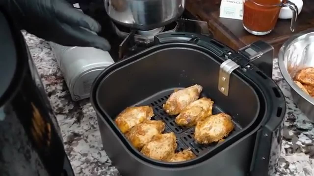 Finger-Lickin' Buffalo Wings.