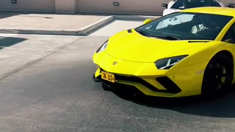 🏎️🔥 Lamborghini Huracán: Pure Elegance! | LuxurySportsCars