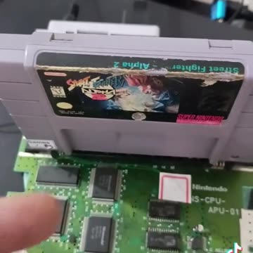Super Nintendo unlocked in Brazil runs several games