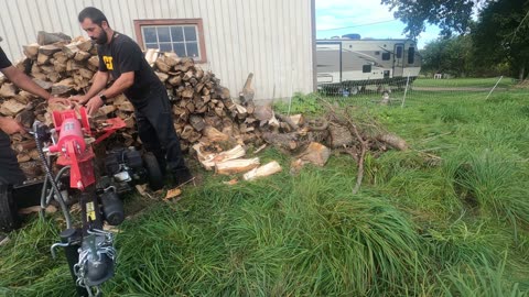 Preparing for Winter: Splitting Wood with Our Benchmark 35 Ton Log Splitter! 🔥❄️